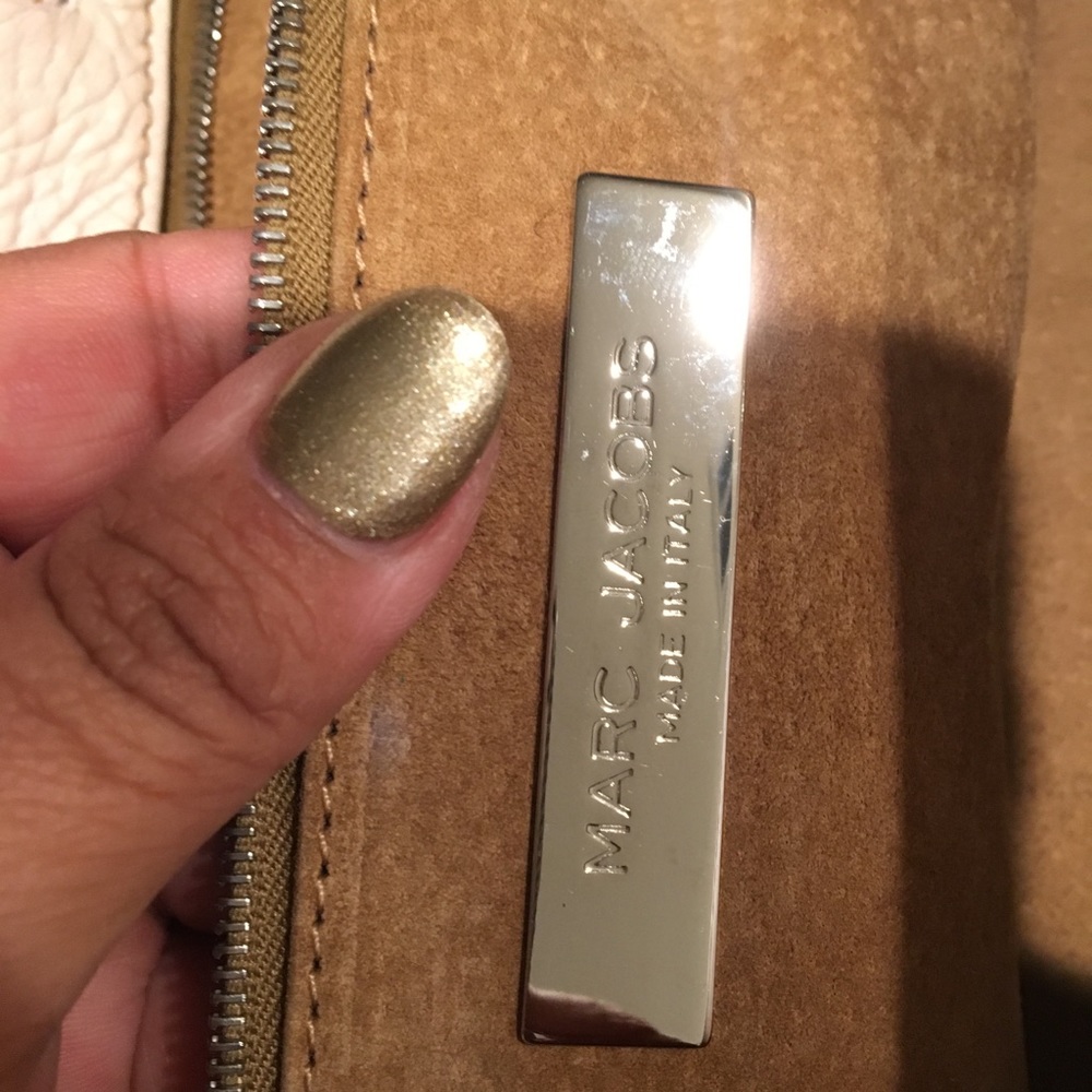 Marc Jacobs Handbag - Picture 3 of 6